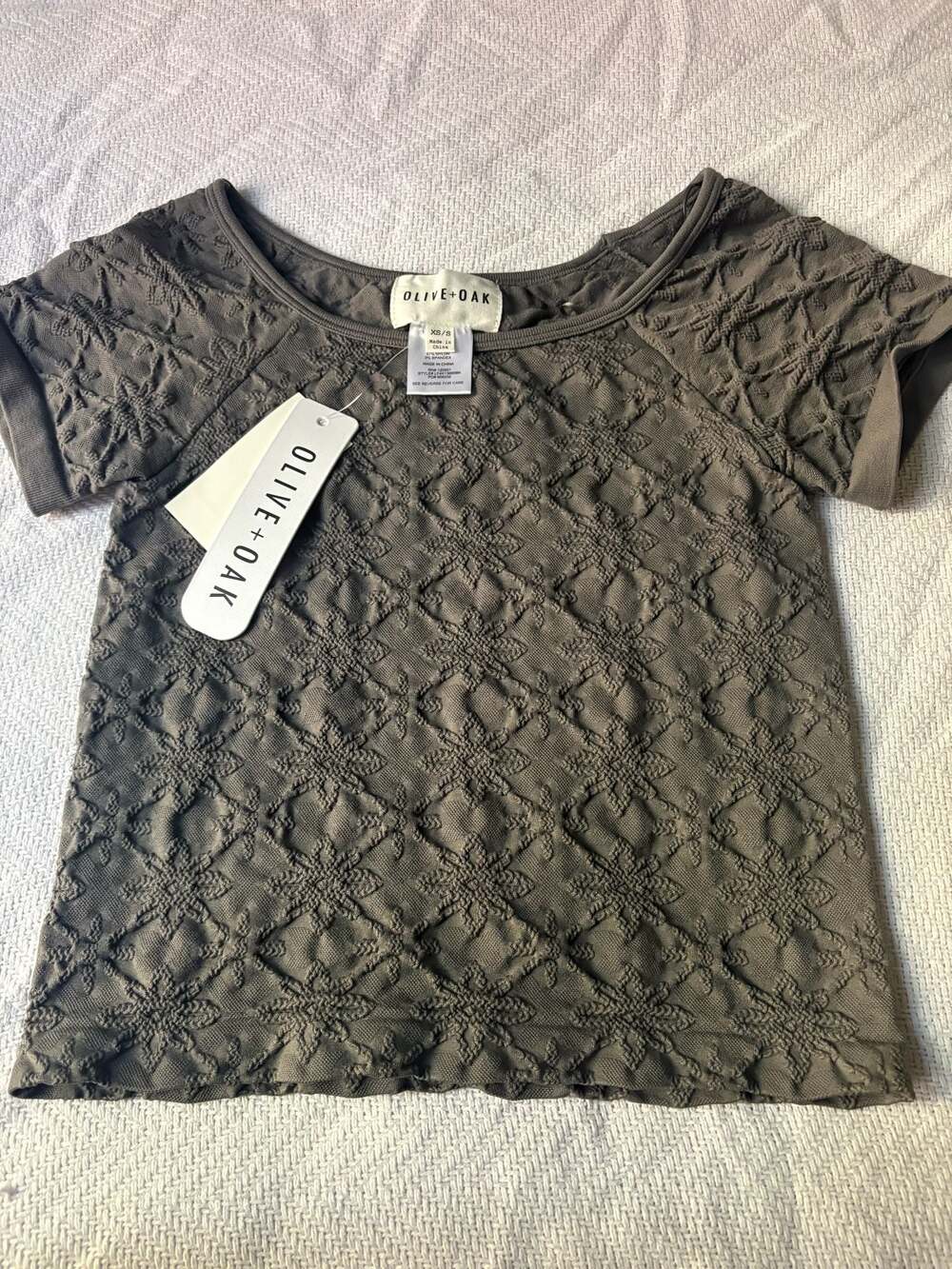 Olive + Oak Women's Short Sleeve Textured Top - Thunder Grey